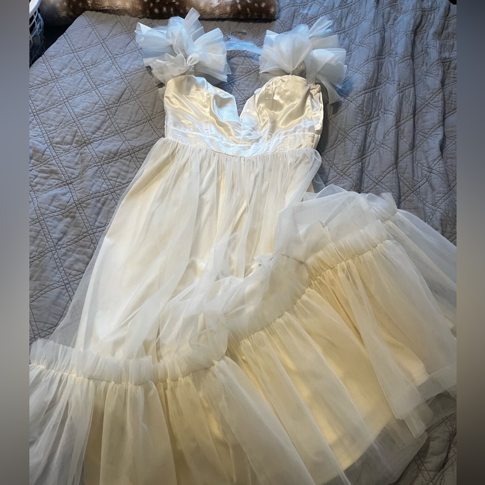 Lulus wedding reception bridal shower dress. Ankle length with silk bodice.